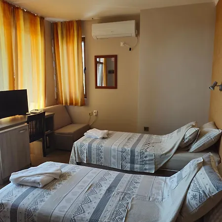 Family Favourite Hotell 2*